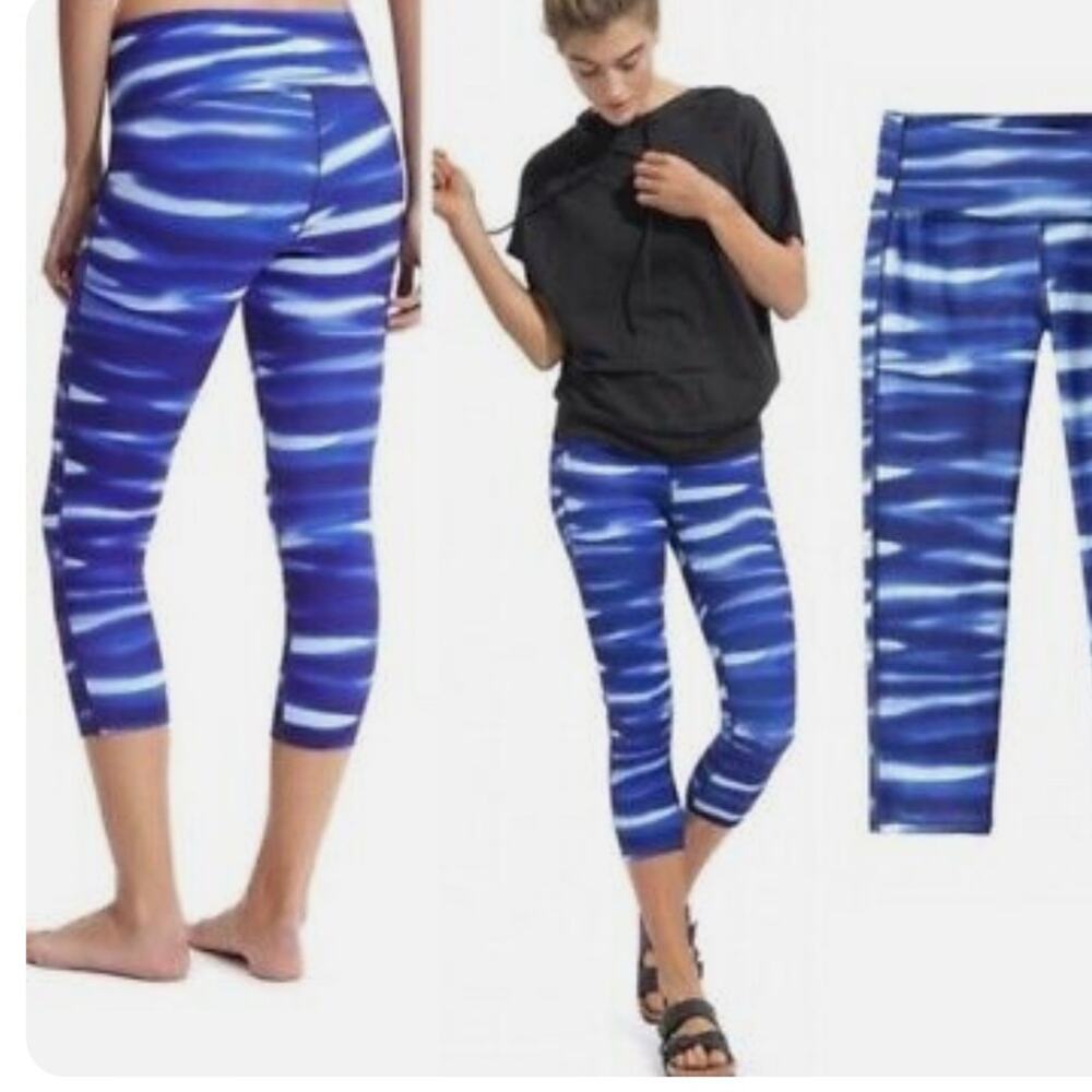 Athleta Women's H20 Chaturanga Blue Water Capri Pull On Leggings Size Small